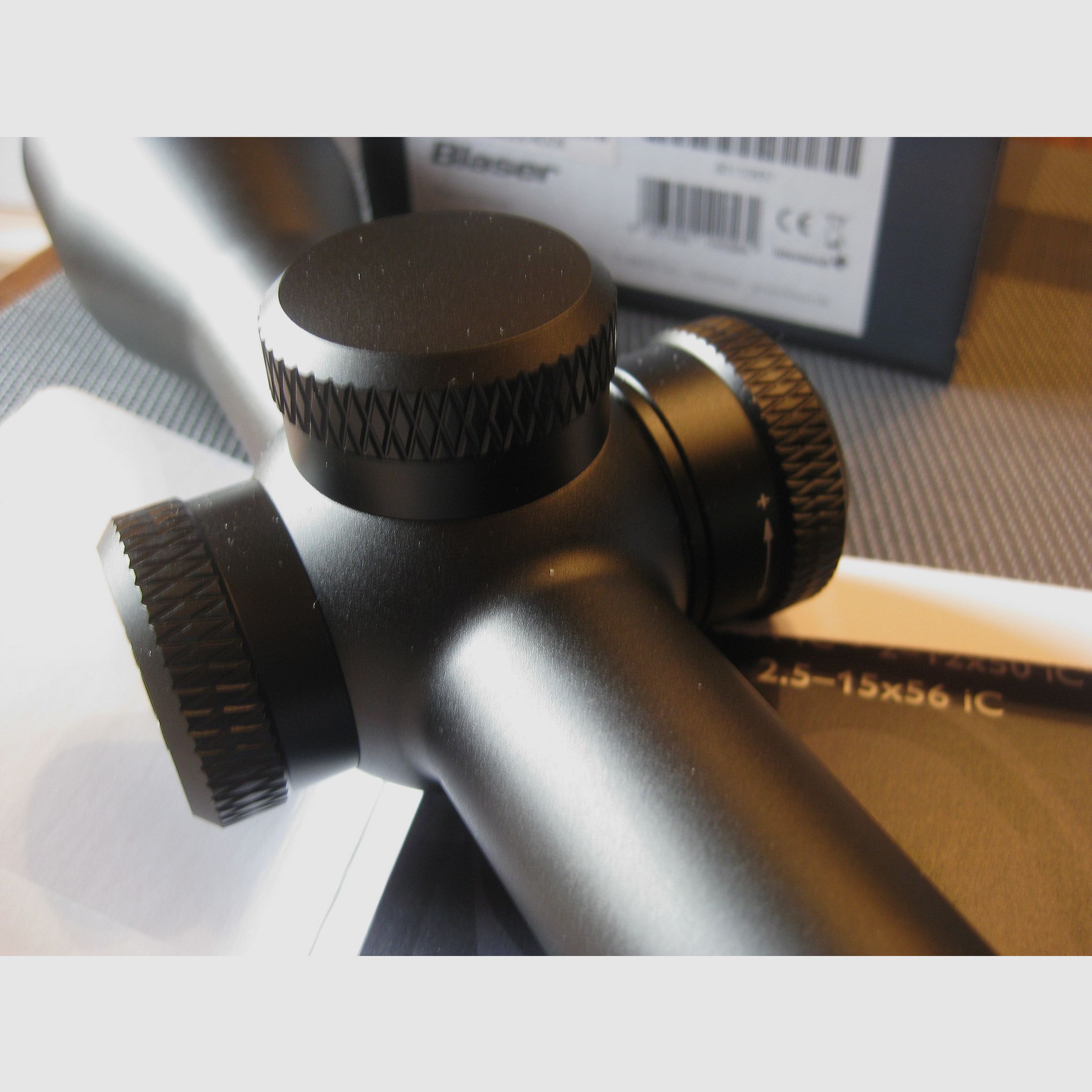 NUEVO " Blaser B2 2 - 12 x 50 iC S (riel interno ZEISS) en embalaje original con todos los accesorios !! NO Swarovski-Leica-Schmidt&Bender-Sauer-Mauser-GPO-DDoptics