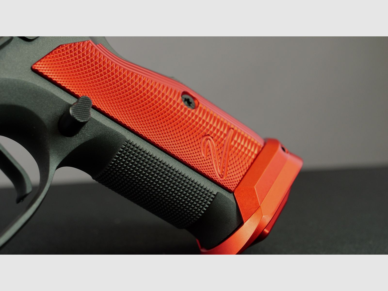 CZ TS2 Cobalt Grey / Red Edition 9x19mm