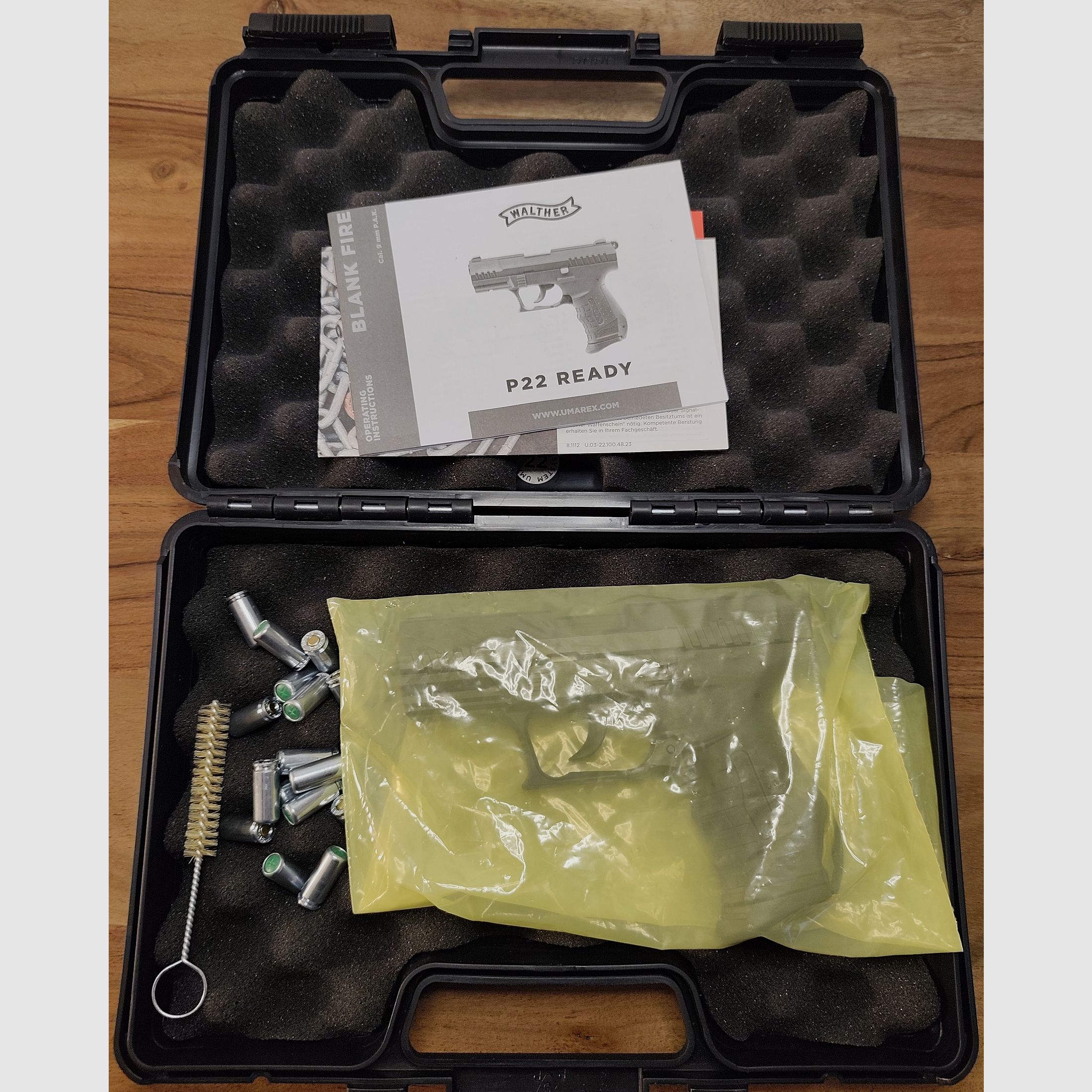 Walther P 22 czarny PTB 778 w stanie nowym OVP + amunicja