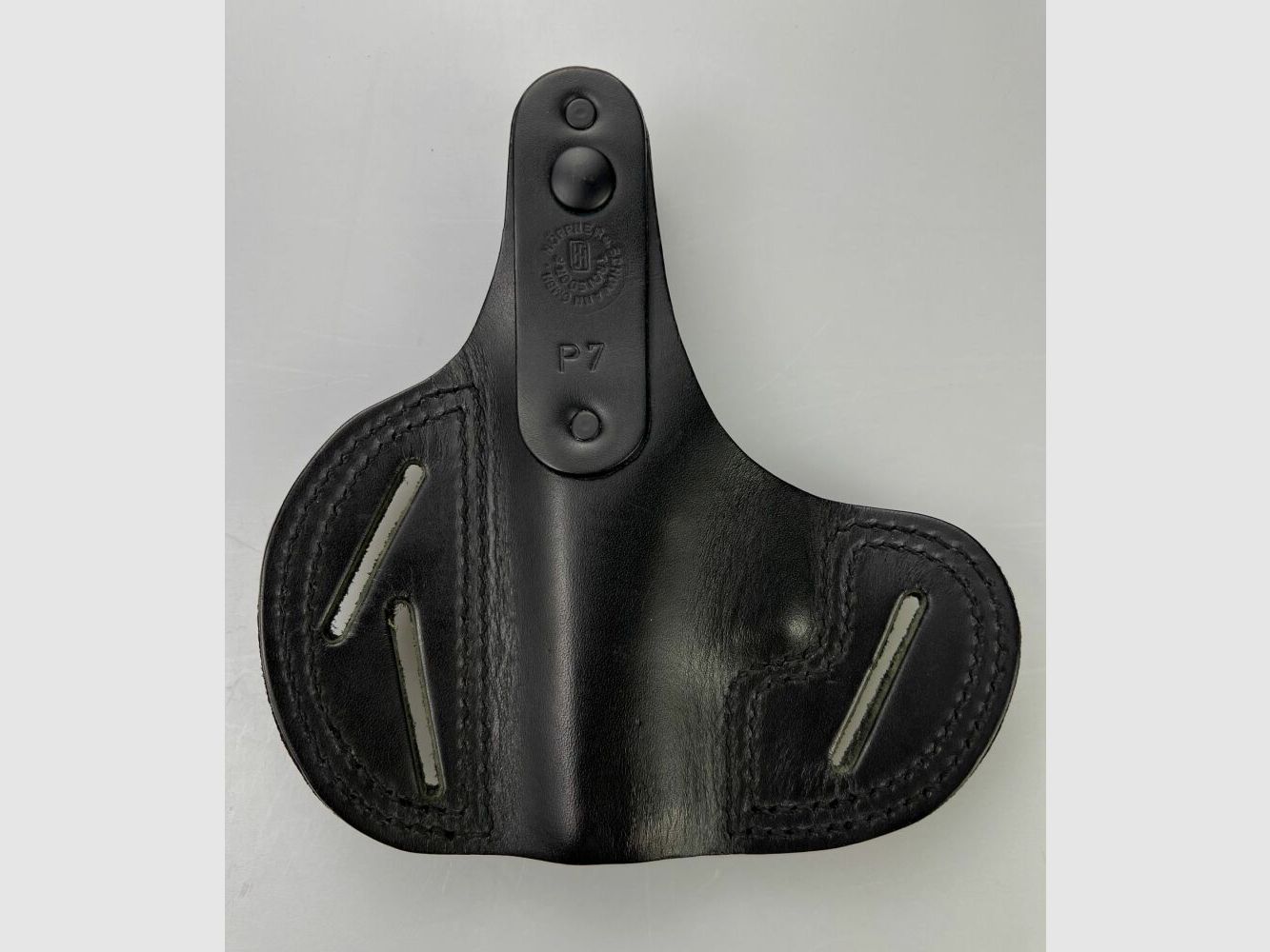 Höppner und Schumann Lederholster für P7