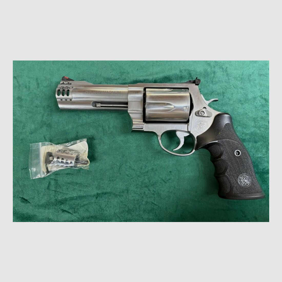 Smith & Wesson S&W Revolver 460 XVR 5"