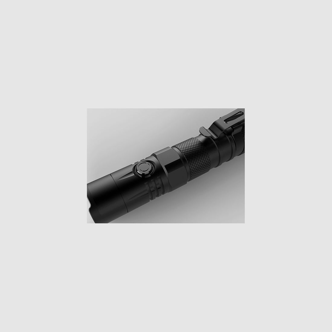 Multitask Hybrid 12 V2 Taschenlampe - 1 200Lm, Bild 1 von 6