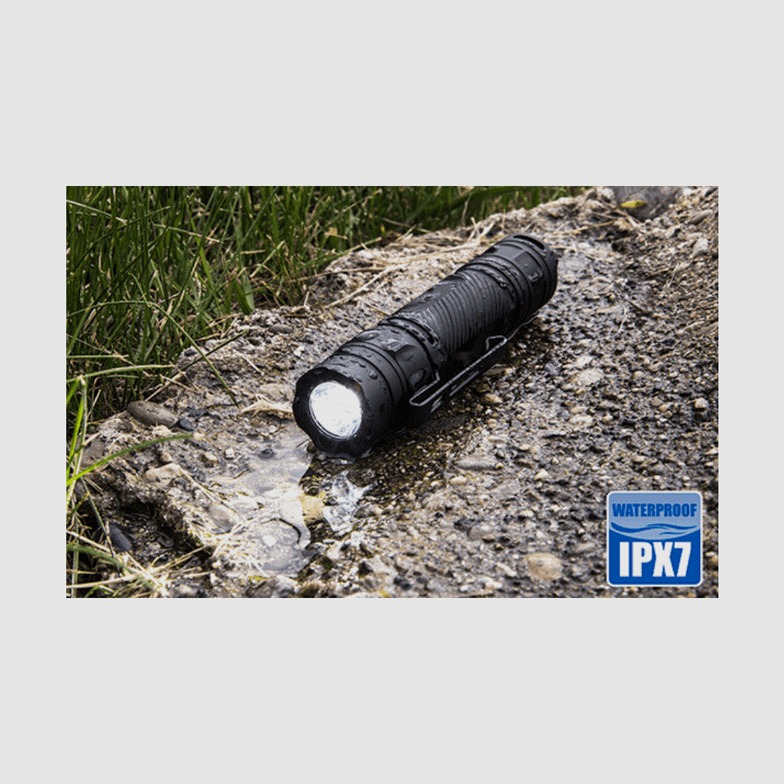 Torcia da trasporto quotidiano UTG, 400 lumen