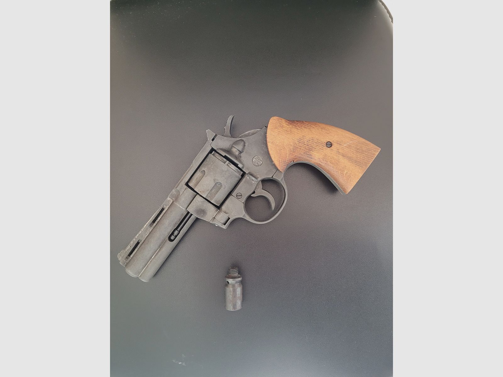 Revolver ME Magnum  9mm  Holzgriff  Schreckschuss 