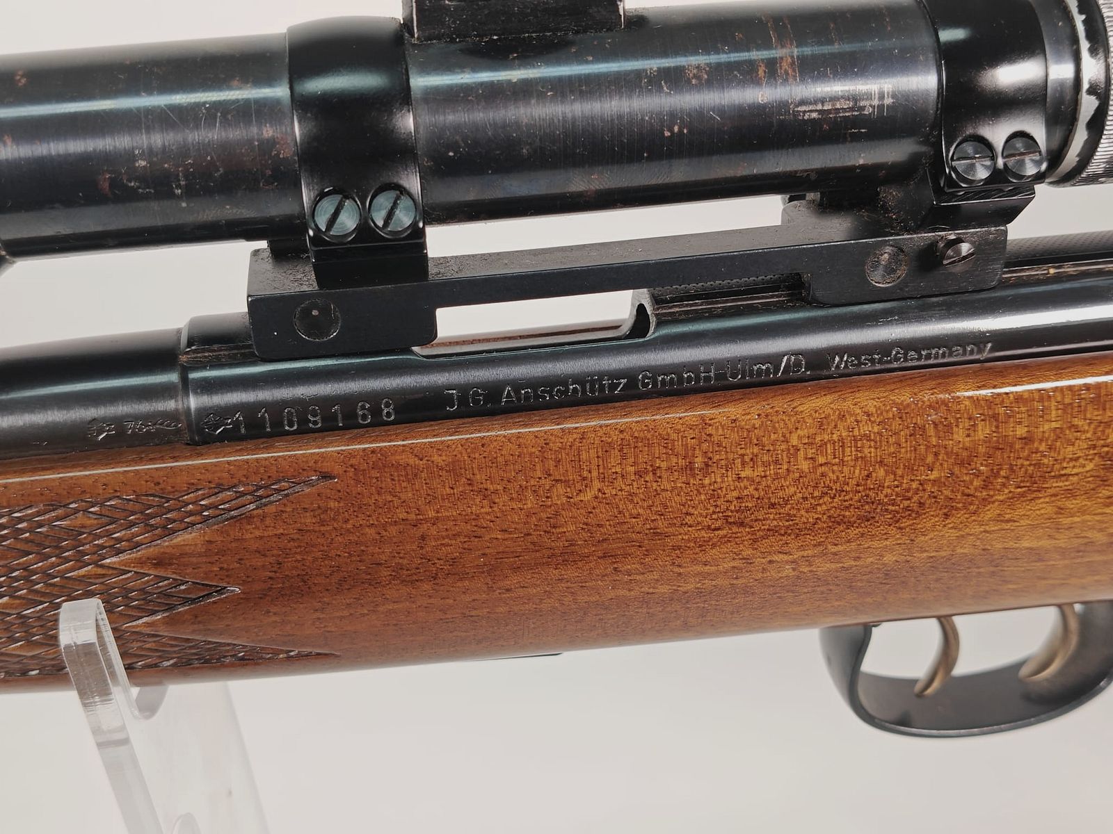 Anschütz 1415/16 rifle de repetición de calibre .22lr