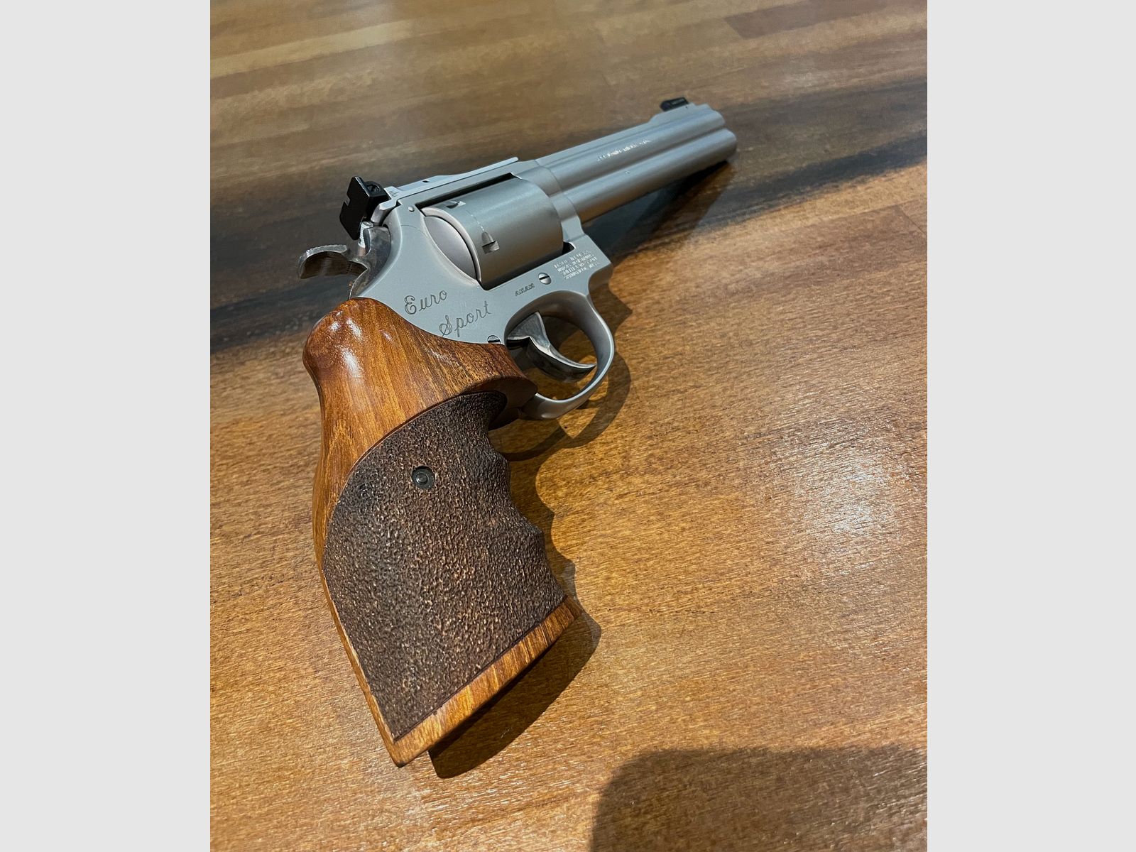 Smith & Wesson Revolver Mod. 617 Euro Sport Cal. .22 l.r 6