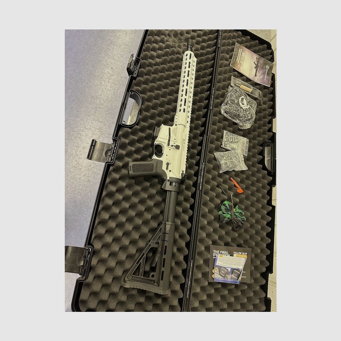 Schmeisser AR15-9 M4FL Weiß 14,5 Zoll