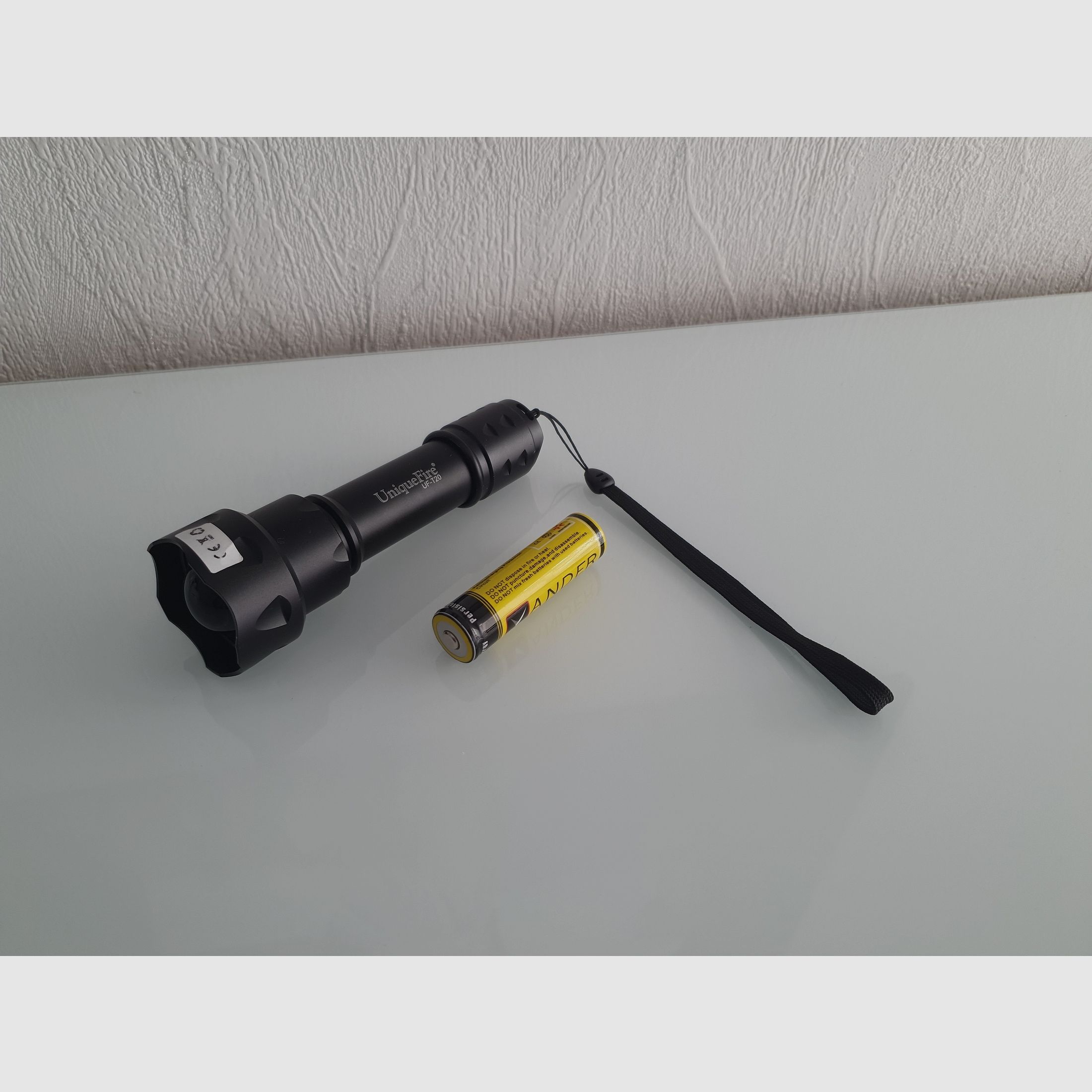IR Strahler von UniqueFire UF-T20 NEU unbenutzt