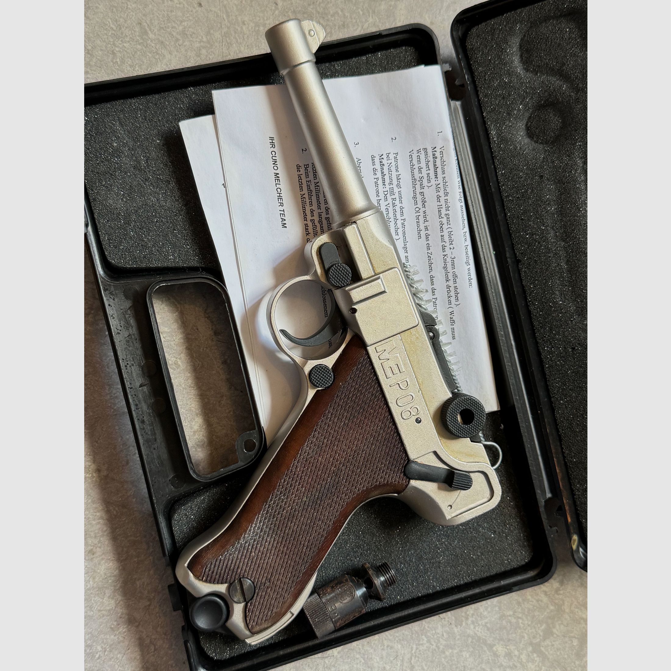 Rzadka ME P08 Luger pistolet alarmowy 9 mm P.A.K. w kolorze srebrnym