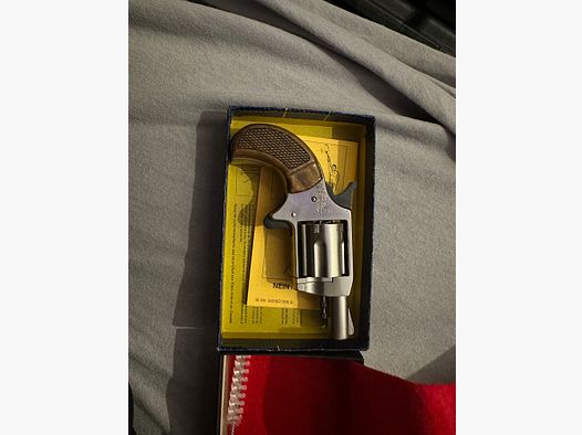 Röhm Little Joe signal revolver – unfired – original box – like new condition
