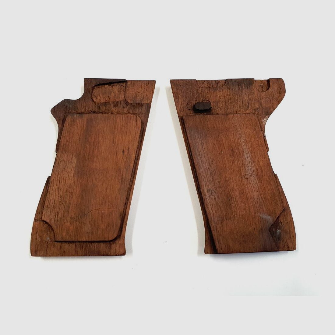 Ceska Zbrojovka Griffschalen Brünner VZ52, - 7,62 Tokarev