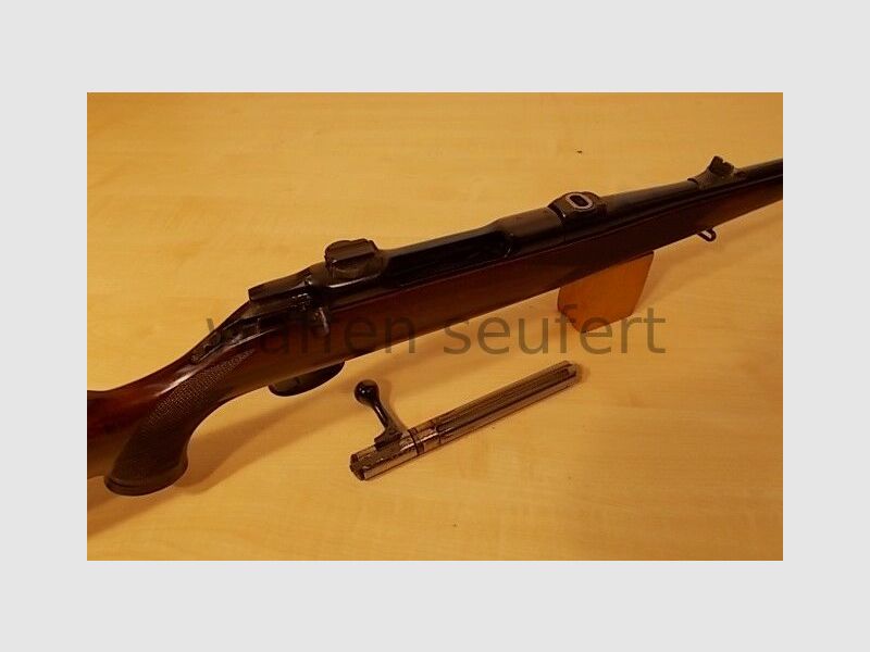Sauer 80 con Kahles 8x56A4 y SWM