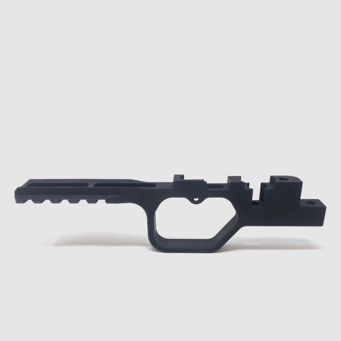 Huben GK1 mit Schalldämpfer, Red Dot und  Export - Version: Abzugsbügel mit Picatinny