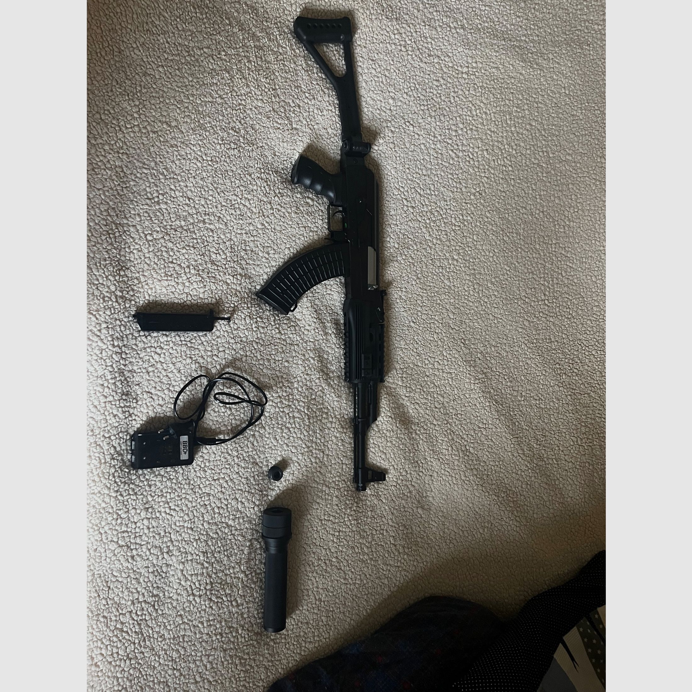 Novritsch M4 + Begadi Ak 47, Bild 5 von 14