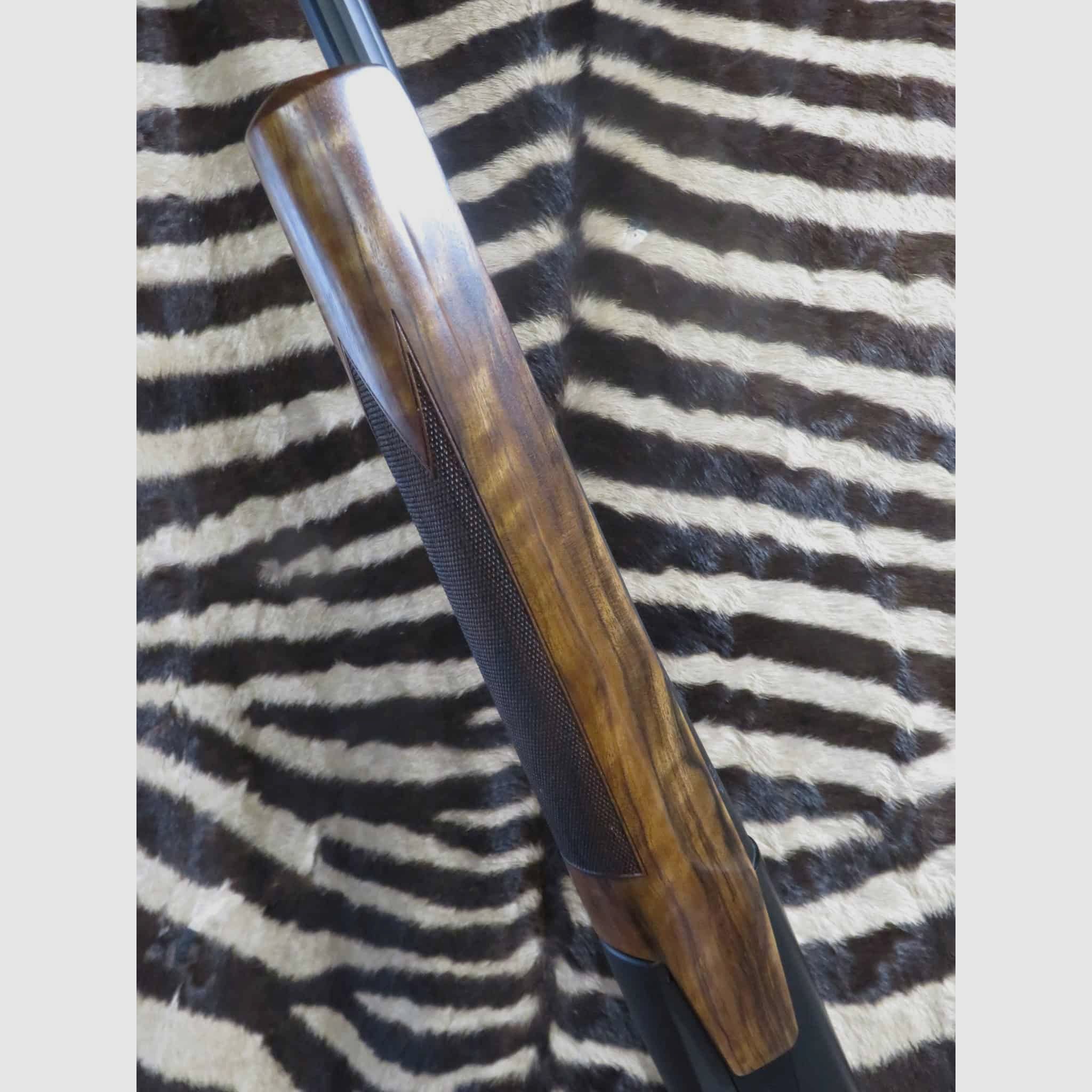 Selbstladebüchse BROWNING Bar 4X Hunter Bavarian gr.4 Kal.30-06 Lauf 53 cm ohne Visierung, Bild 4 von 9