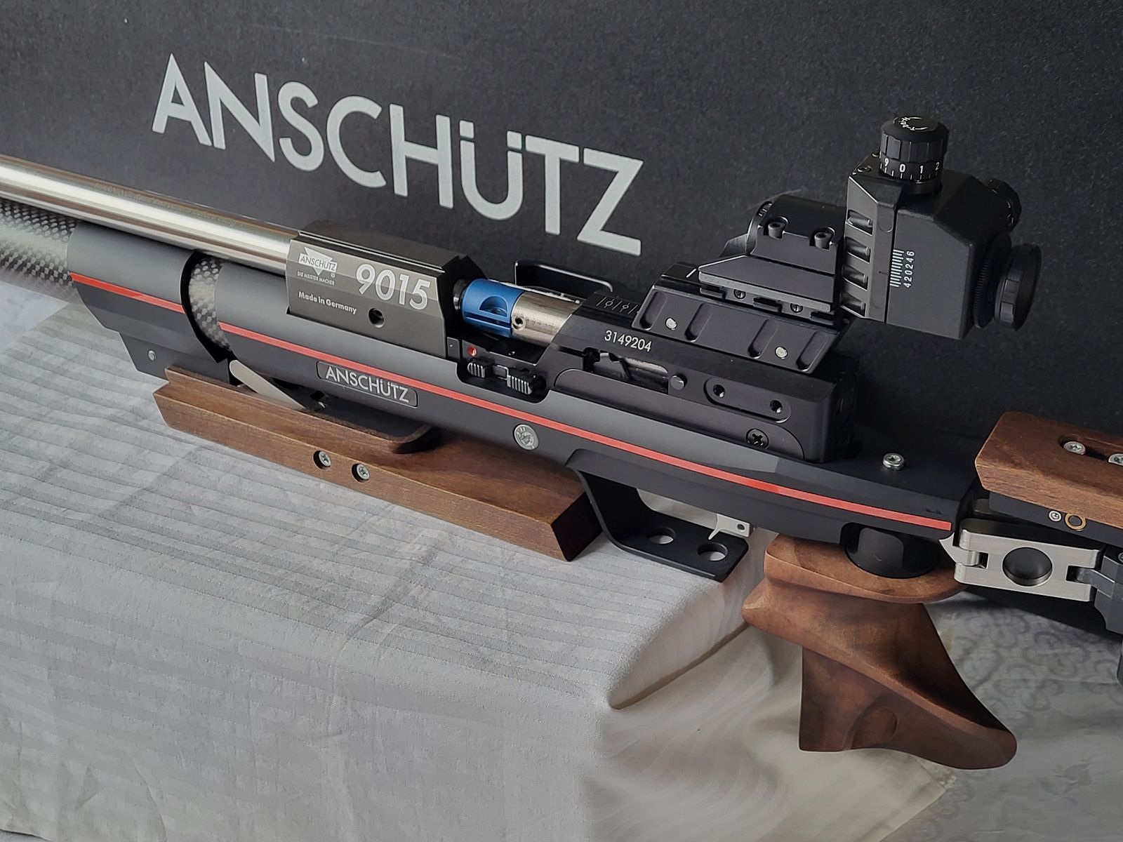Anschütz 9015 ONE right-handed shooter