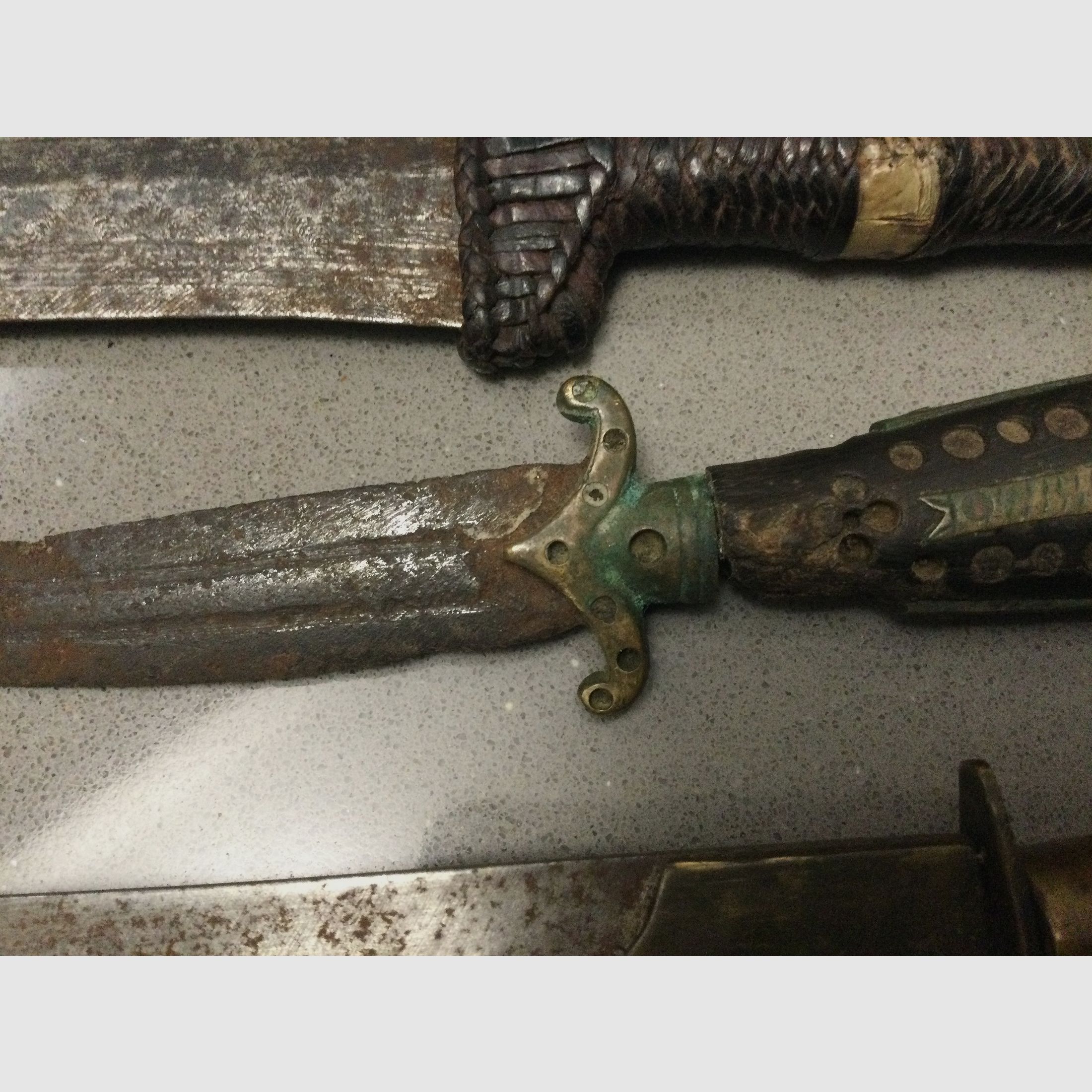 Messer, Dolch, uralt, museales Konvolut. Sammler, Liebhaber