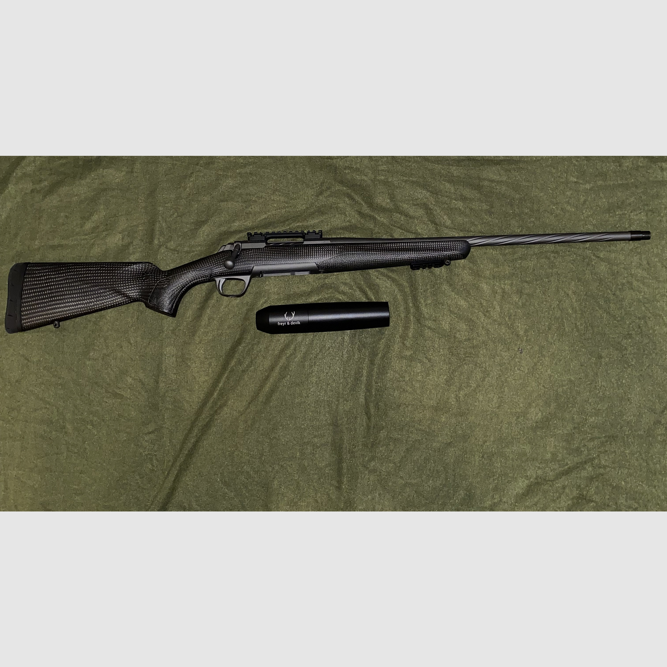 Browning X-Bolt Pro Carbon inkl. Freyr Devik Featherweight 269