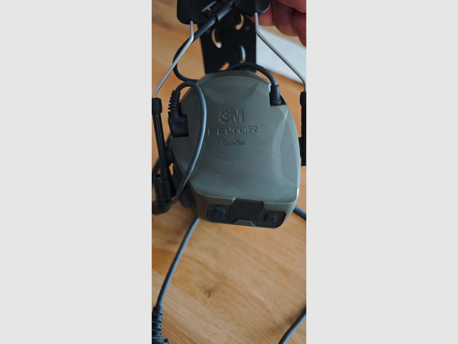3M Peltor ComTac VIII
