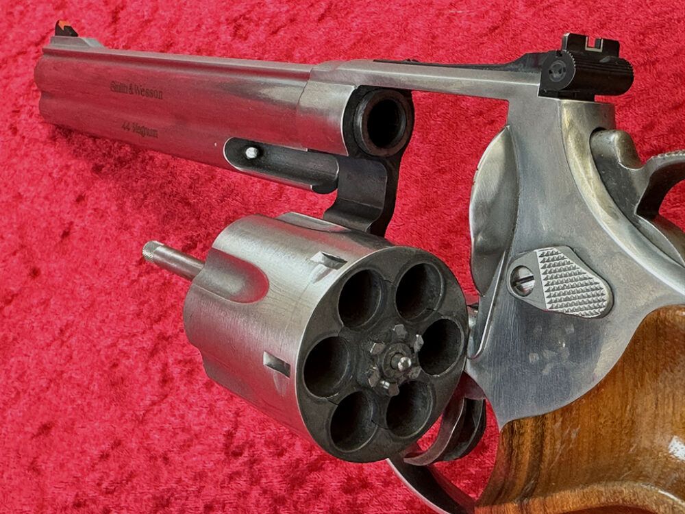 Smith & Wesson 629-5 Classic