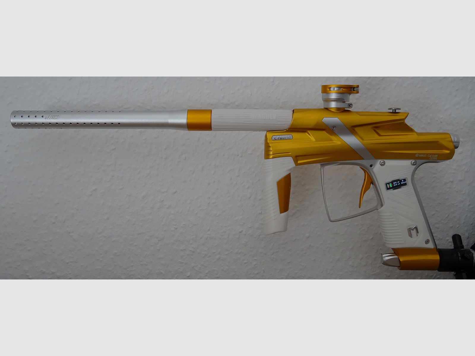 MacDev Cyborg 6 Gold – Silver – White (collector's item)