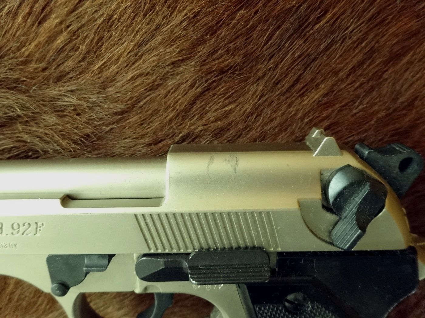 Top-Pakket! Reck Miami Mod. 92 F verchroomd, Cal. 9 mm P.A.K. + takt. Holster + 2. Magazin