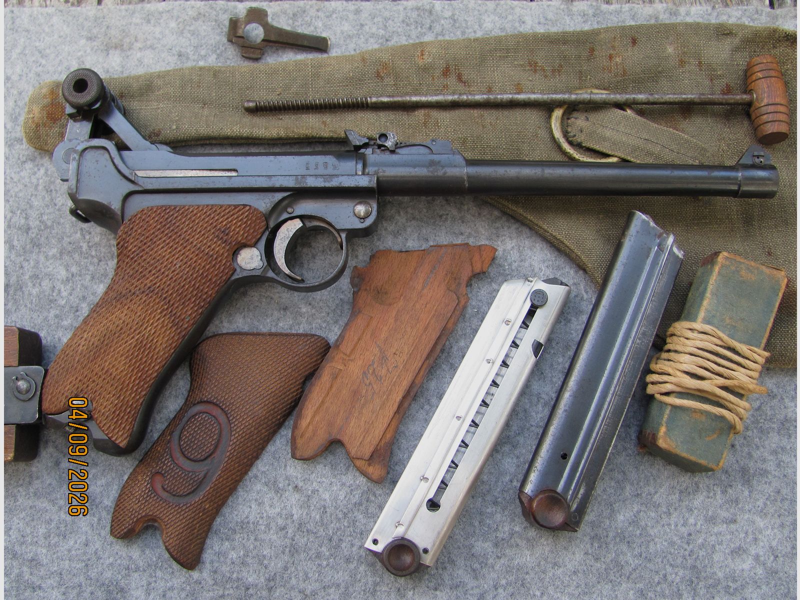 P 08 lang DWM 1917 rote 9 mit Originalzubehör und Stofftasche für Flieger, Zeppelin, Ballon, Panzer A7V