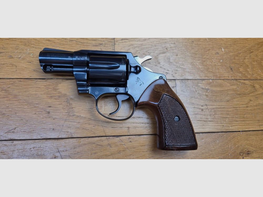 Bardzo ładny rewolwer Colt Detective Special – Kal. .38SP – Broń z 1975 roku – Wysoka jakość – Pierwszy z "Subnose" – Lufa 2 cale – Nowy – TBE+++, zdjęcie 2 z 22