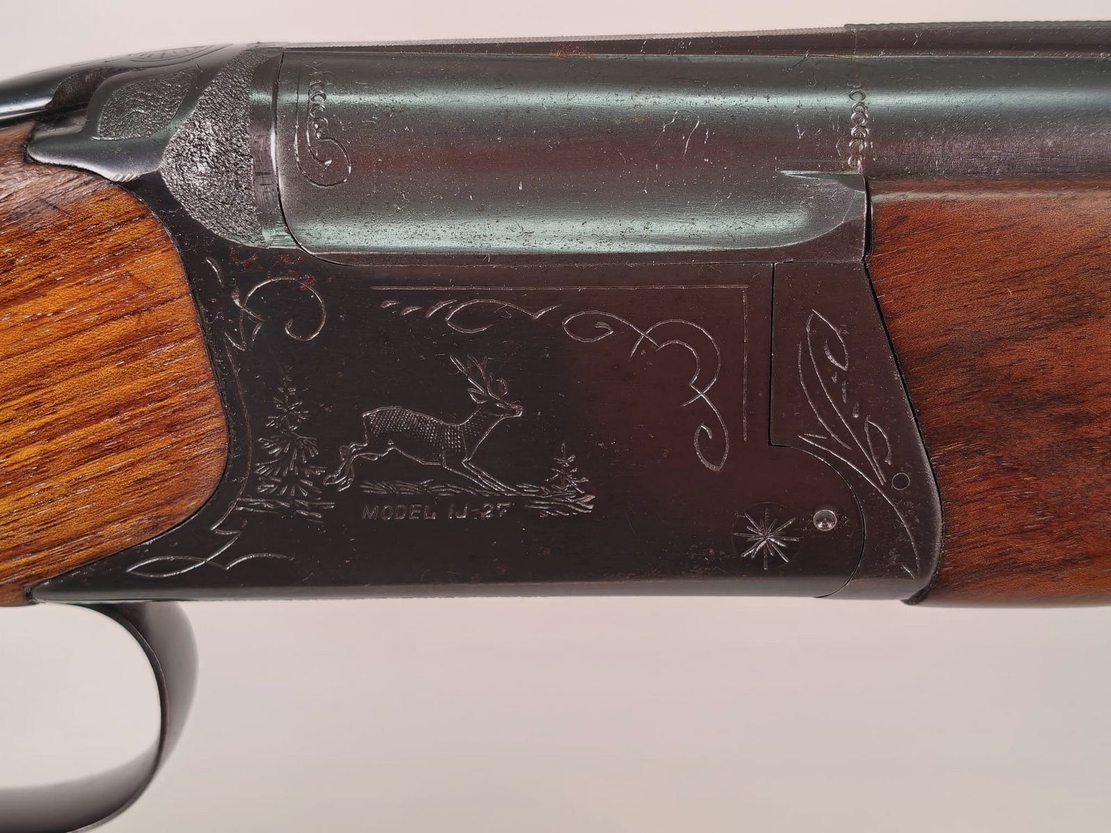 Tundra IJ-27 over-and-under shotgun 16/70