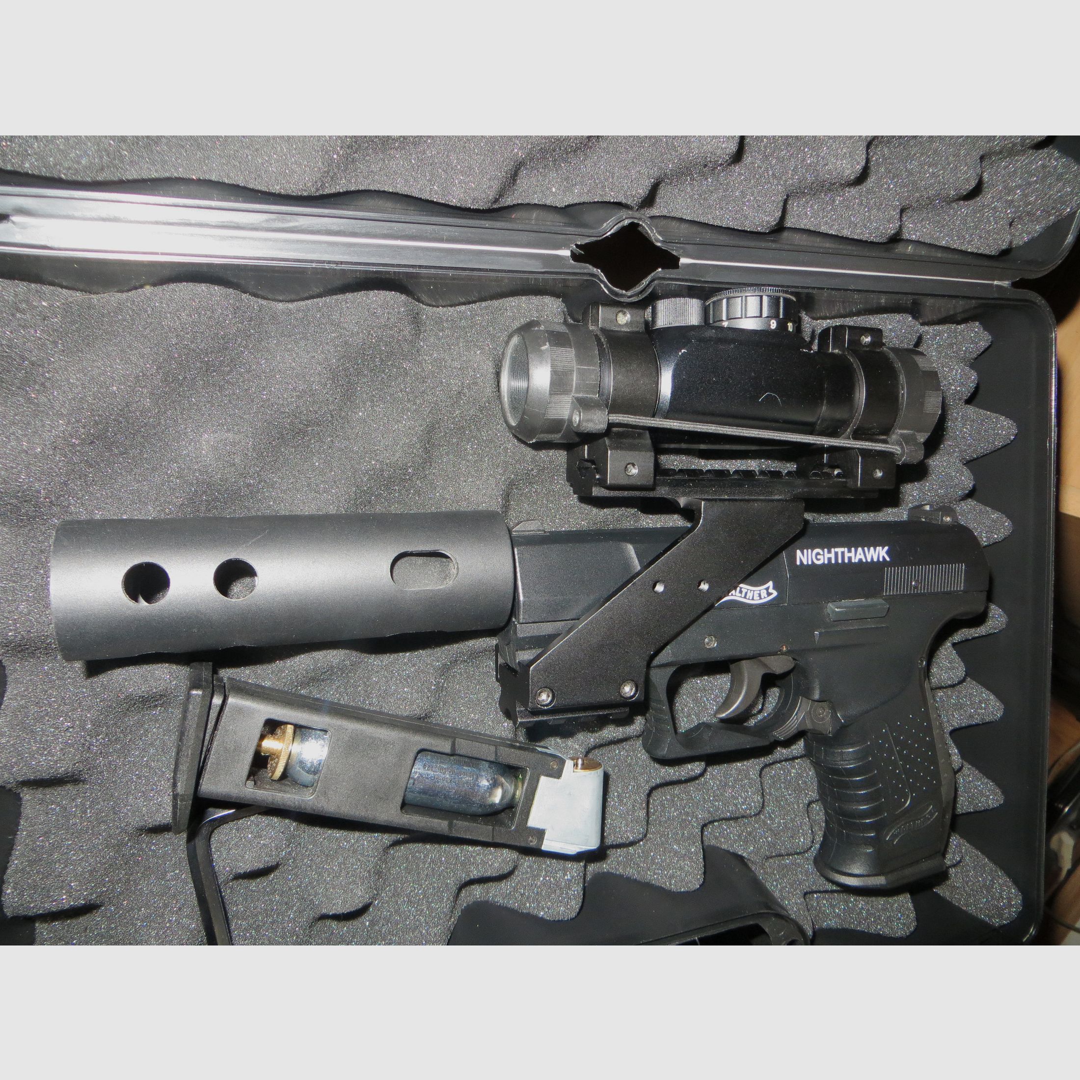 WALTHER Nigthhawk neuwertig