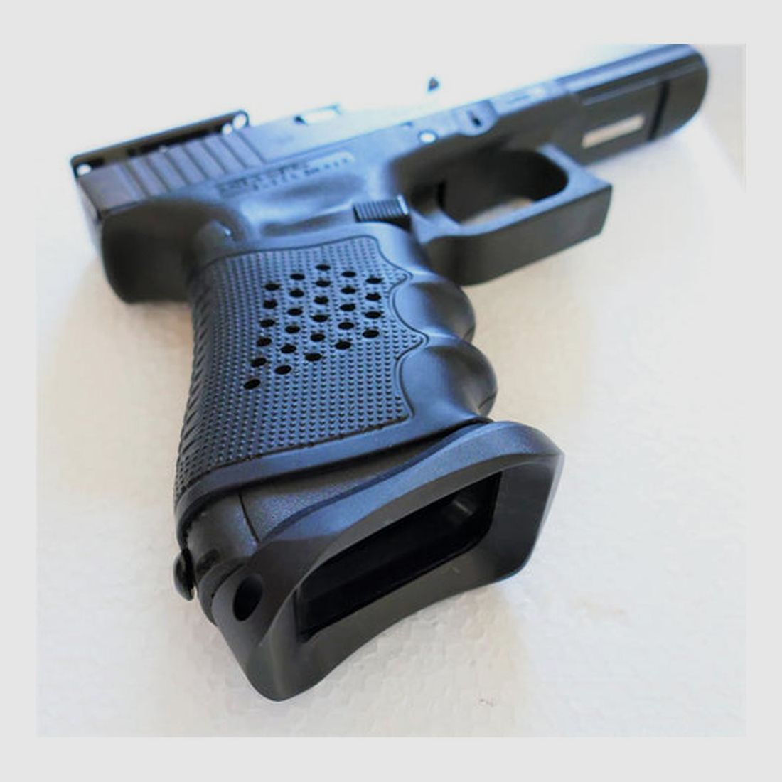 Training Pistole Impact Defender Glock 17 - Sichere orange Nachbildung - Für realistische Schießübungen, Bild 5 von 5