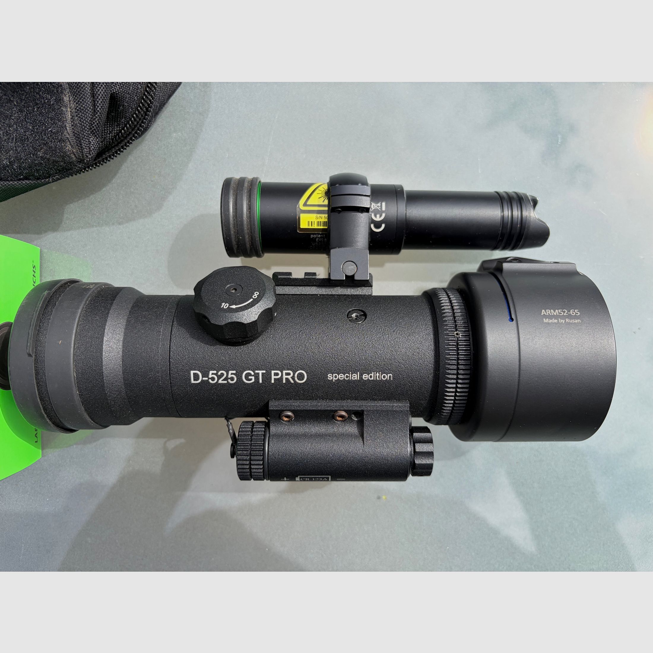 Dispositivo de visión nocturna/ Adicional/ Dedal D 525 GT Pro