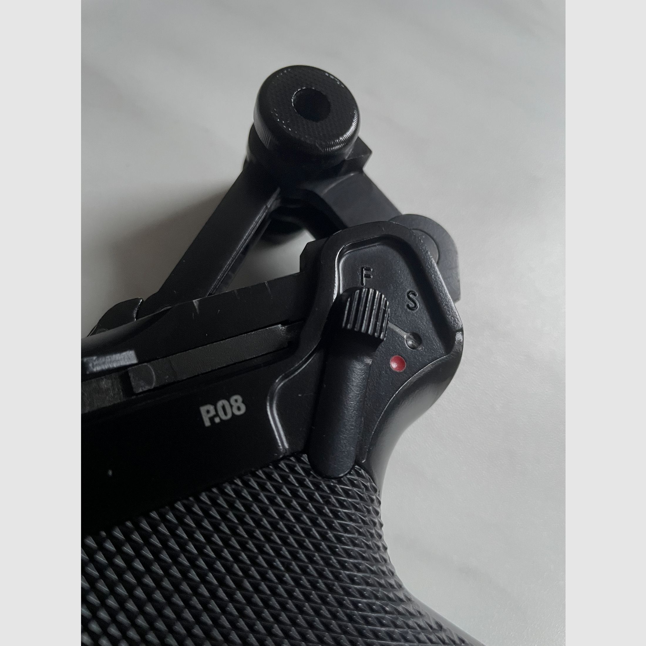 Umarex Legends Luger P08 4,5 mm