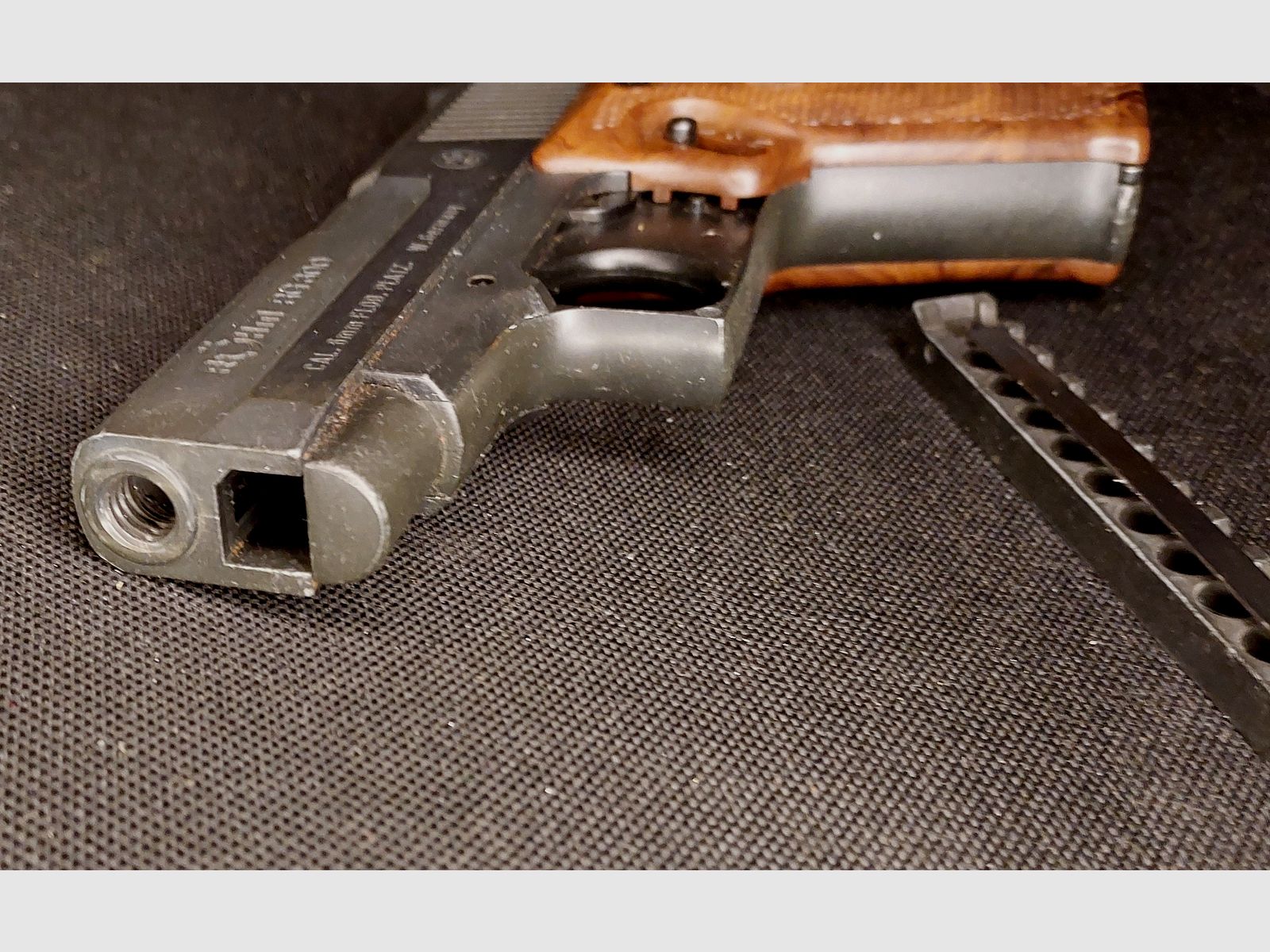 Röhm RG300 (RG 300) pistola a salve cal. 6mm Flobert (PTB 327)