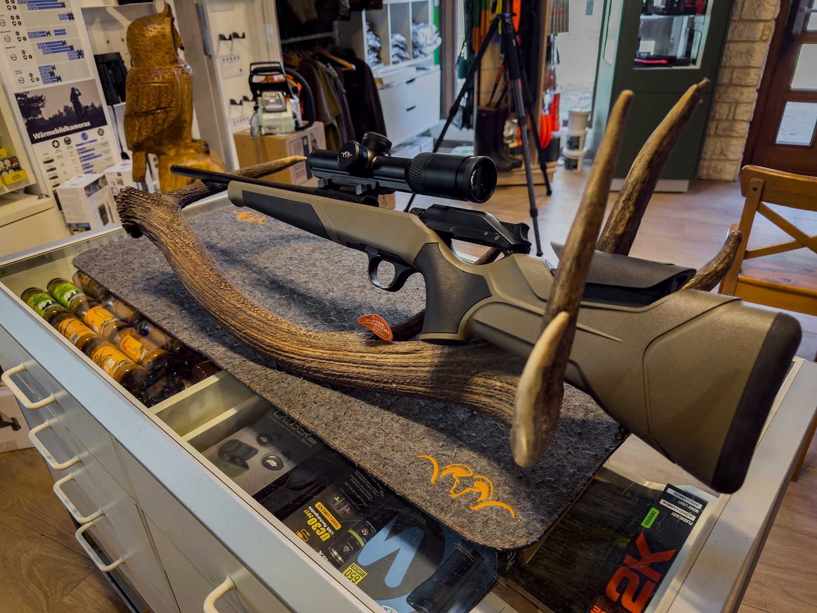 Blaser R8 2.0 Macherpaket mit Stihl Kettensäge