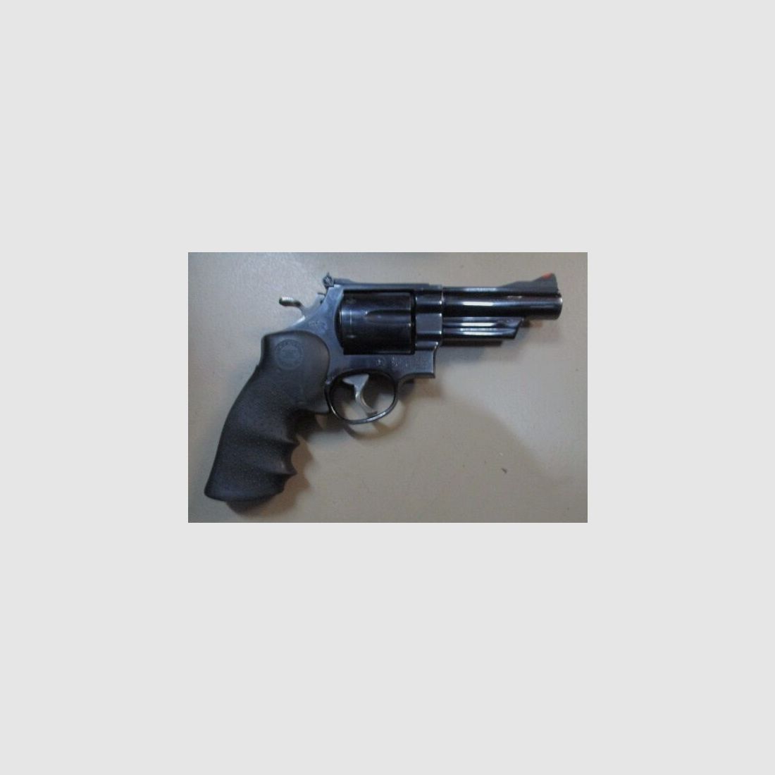 Revolver .44 Rem Mag, Smith & Wesson Mod. 29-2 4 pouces 29-2