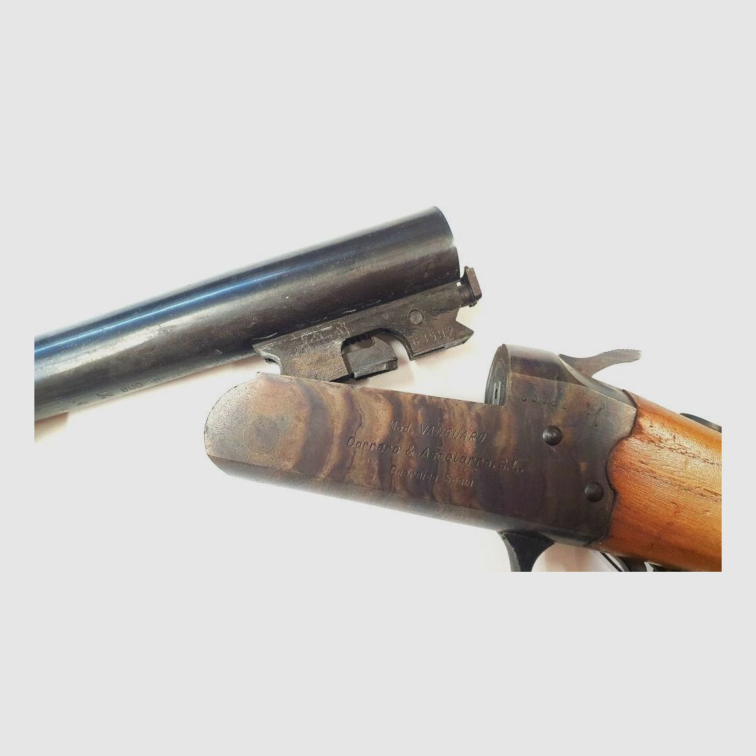 Carrero & Astelarra VANGUARD