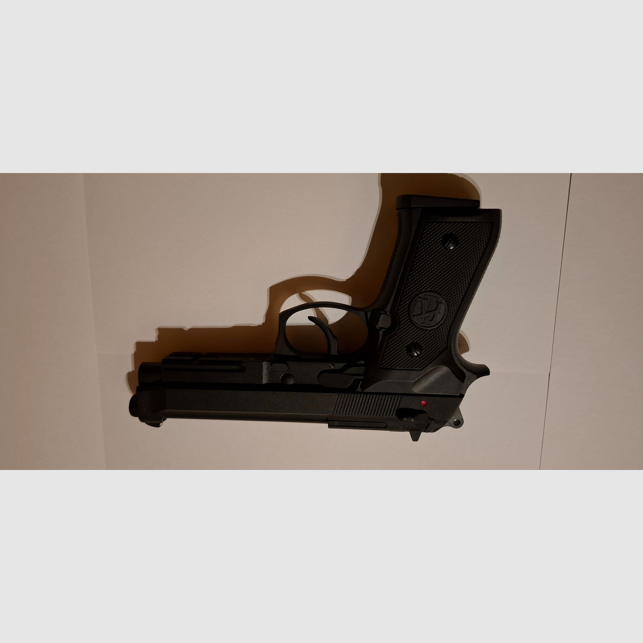 Sprzedam pistolet AIRSOFT HK 6mmBB. Jak nowy