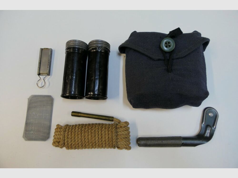 Waffenfabrik Bern Putzzeug/Putzset für Schweizer Gewehre und Karabiner K31