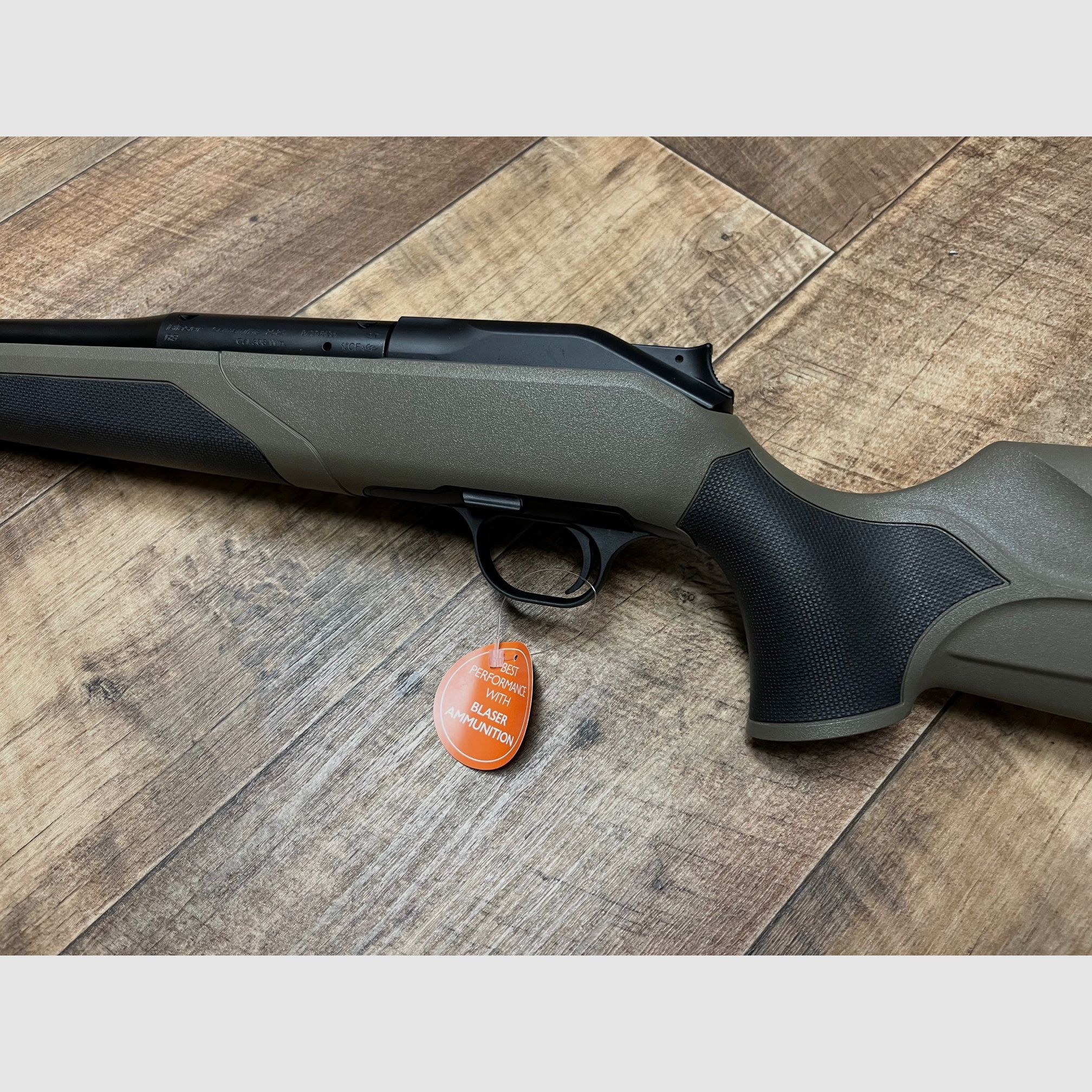 Blaser R8 Professional 2.0 Dunkeloliv - Sofort lieferbar