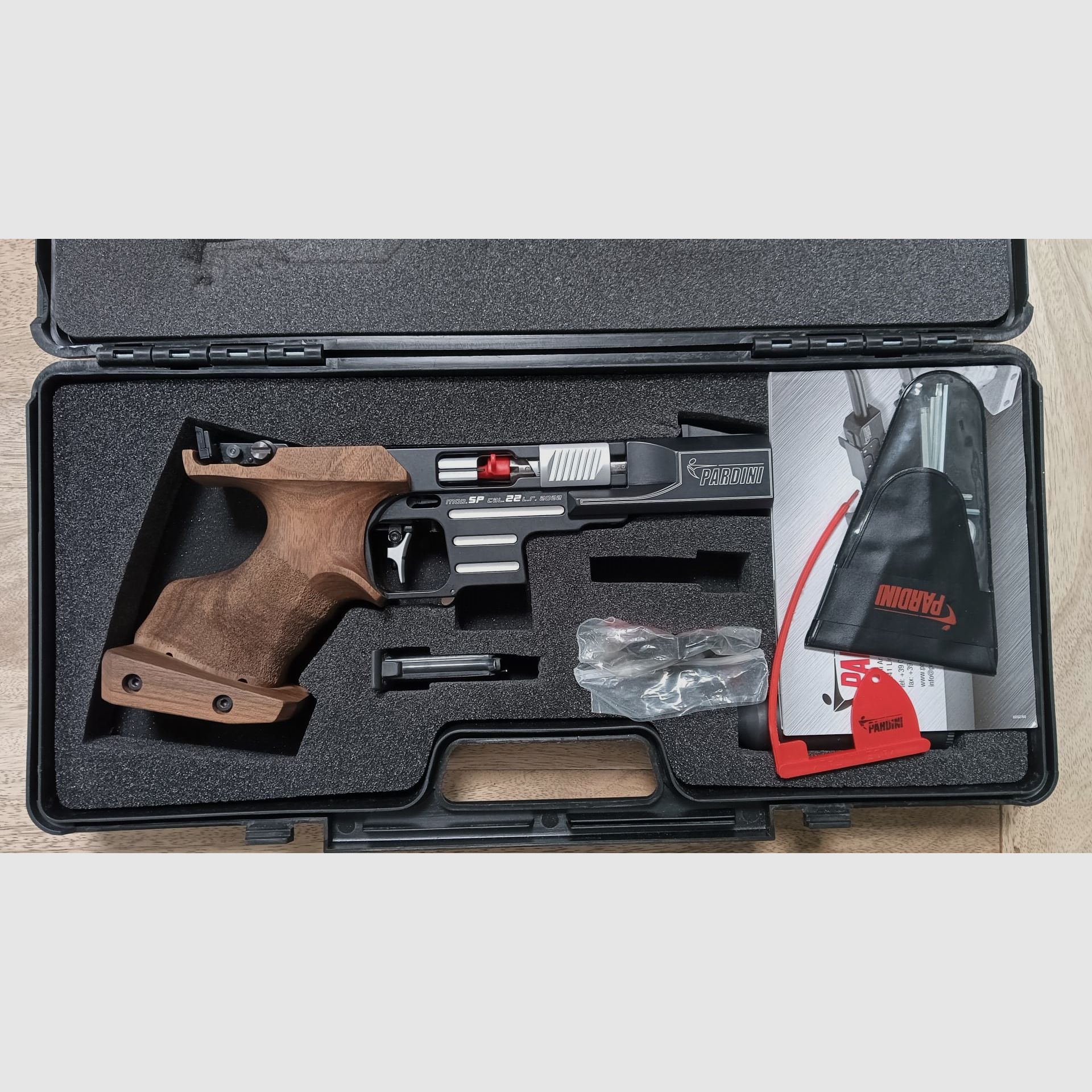 Pistolet de Tir Olympique Pardini SP 22LR – d'occasion, image 2 sur 2