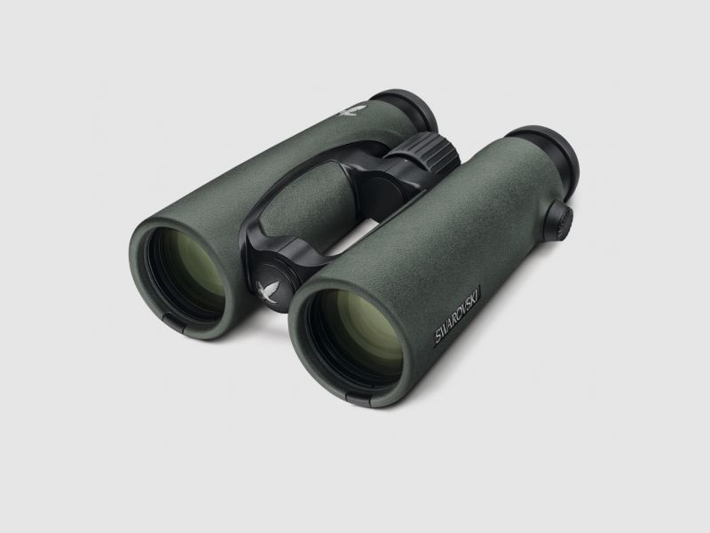 Swarovski EL 10x42 W B binoculars - ACTION!