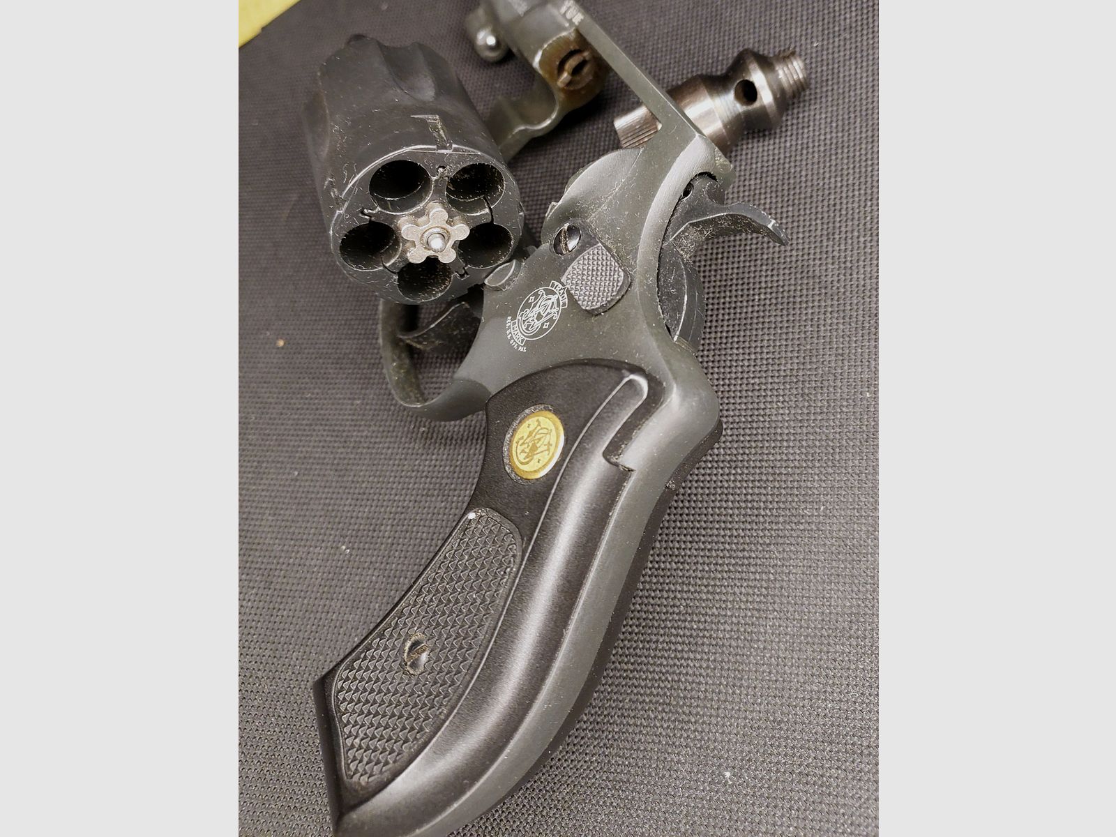 Smith & Wesson Chiefs Special Schreckschussrevolver Kal. 9mm R.K. brüniert (PTB 794)