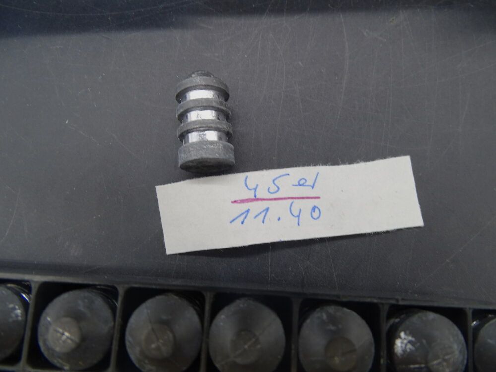 Calibro sconosciuto .45 / 11,40 194gr 19,08g 250 pezzi
