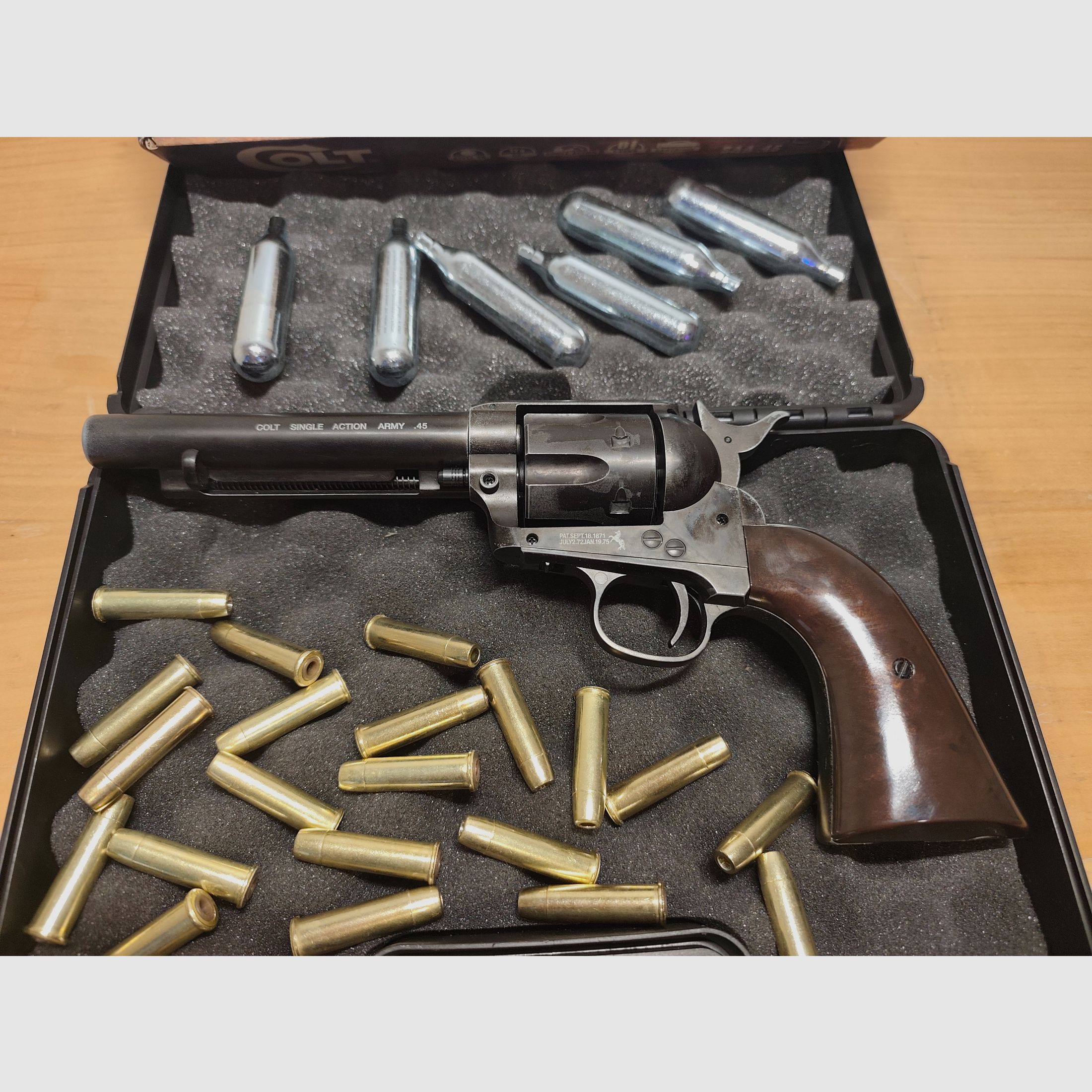Colt Single Action Army 45 acabado antiguo 4,5 mm BB revolver de aire comprimido, imagen 3 de 5