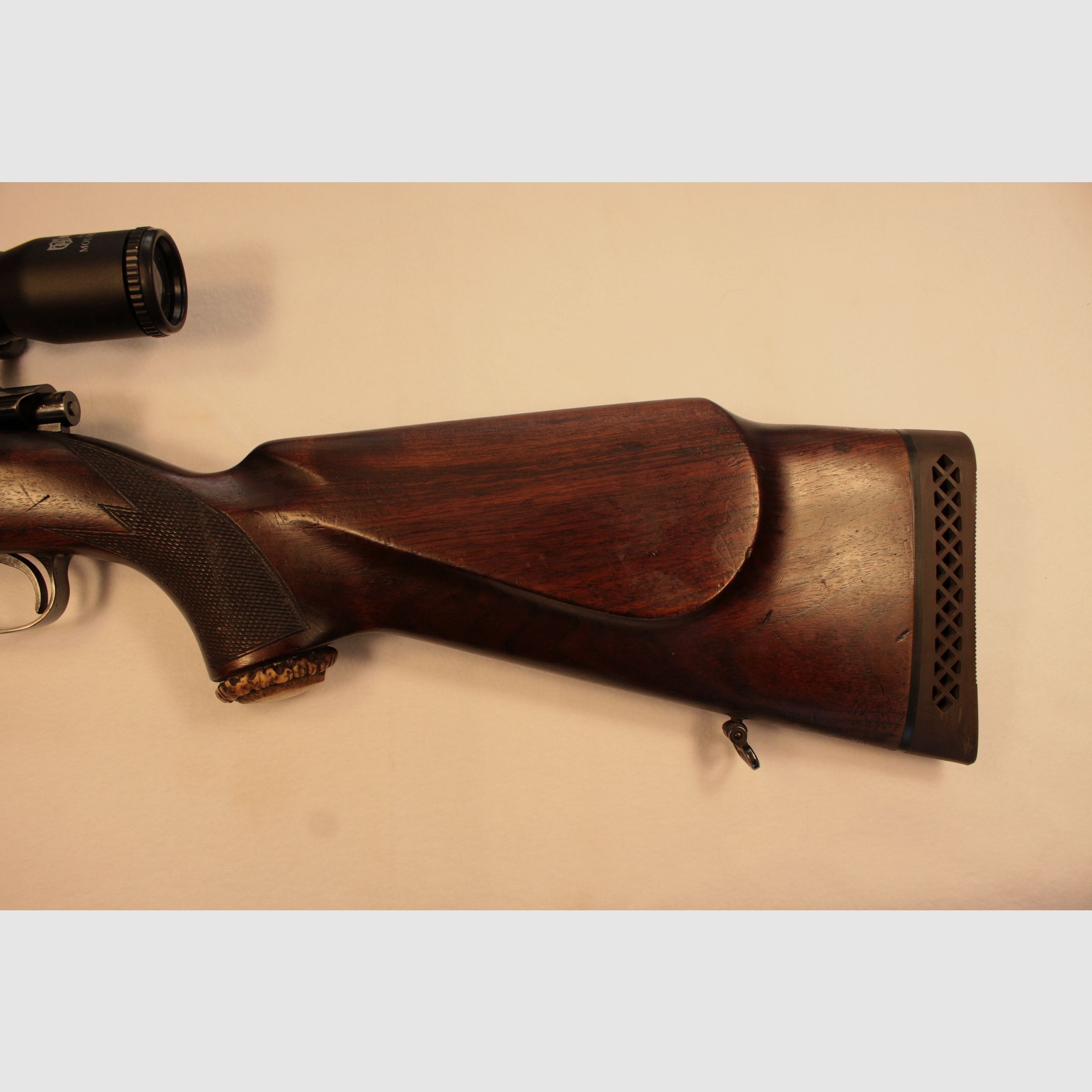Répétiteur en 7mm Rem.Mag. avec optique Nikko Sterling.
