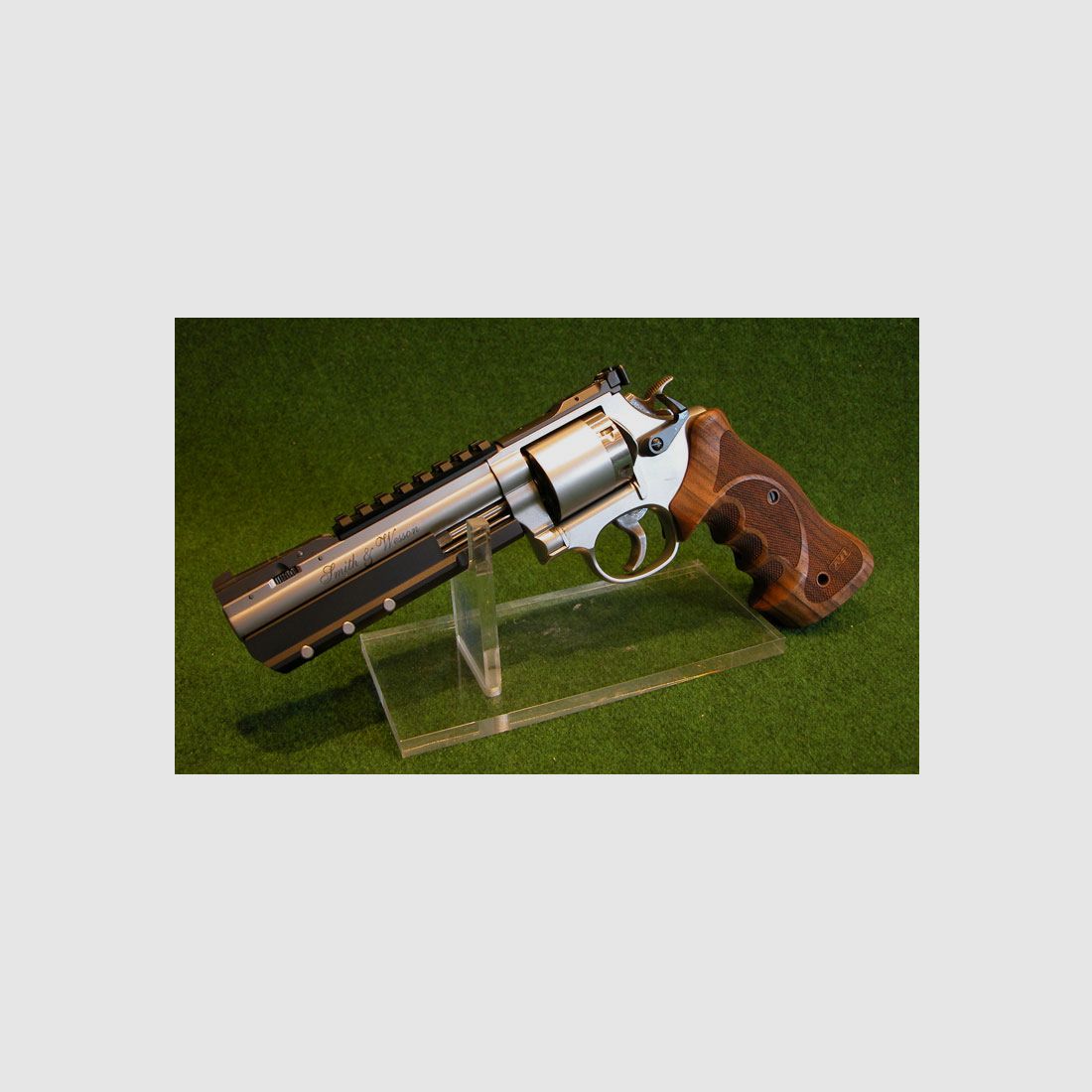 Smith & Wesson 686 -5 ULTIMATE PRACTICAL CHAMPION .357 Mag S&W 686 6"Zoll - .357 Magnum