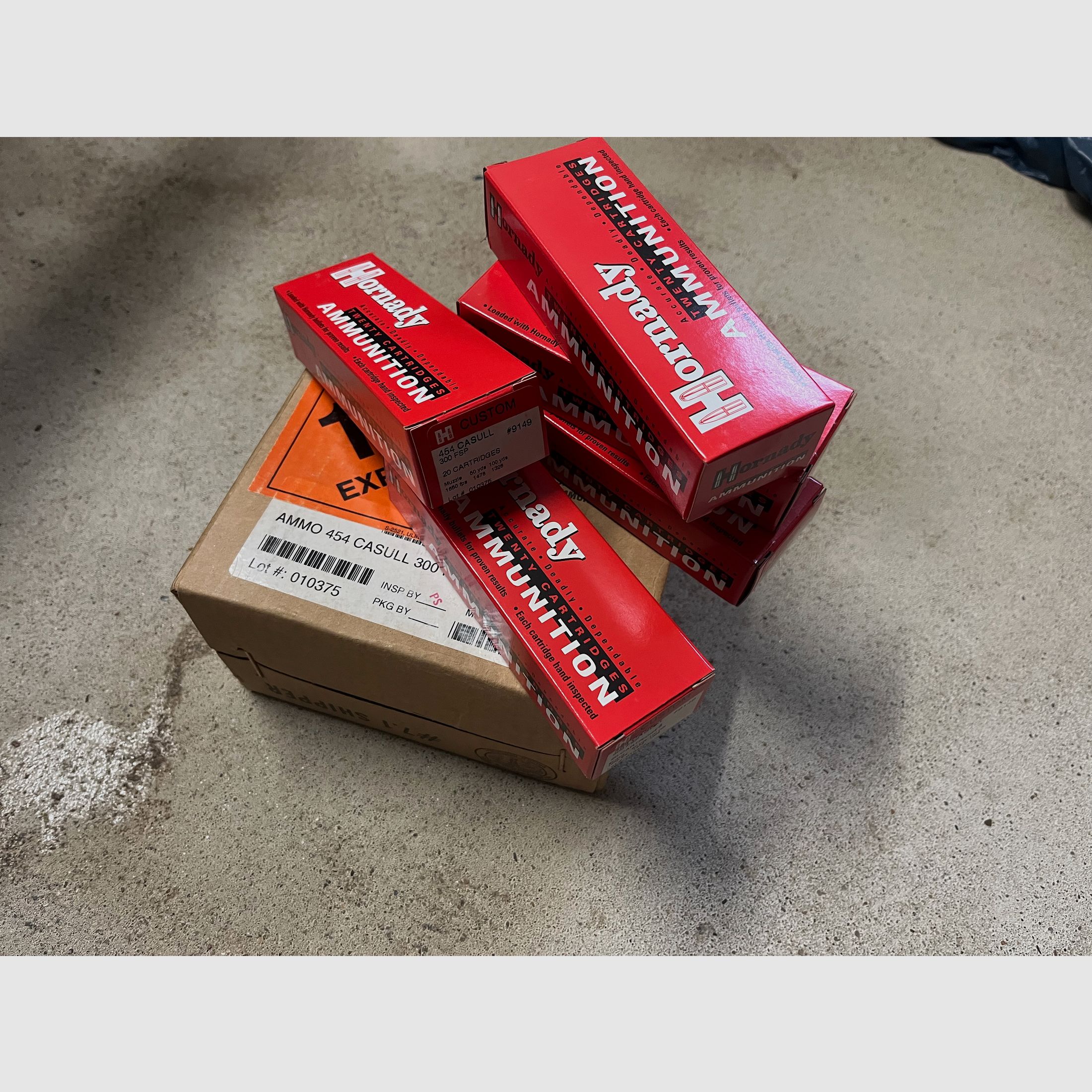 Revolver cartridges Hornady Custom .454 Casull 300FSP #9149