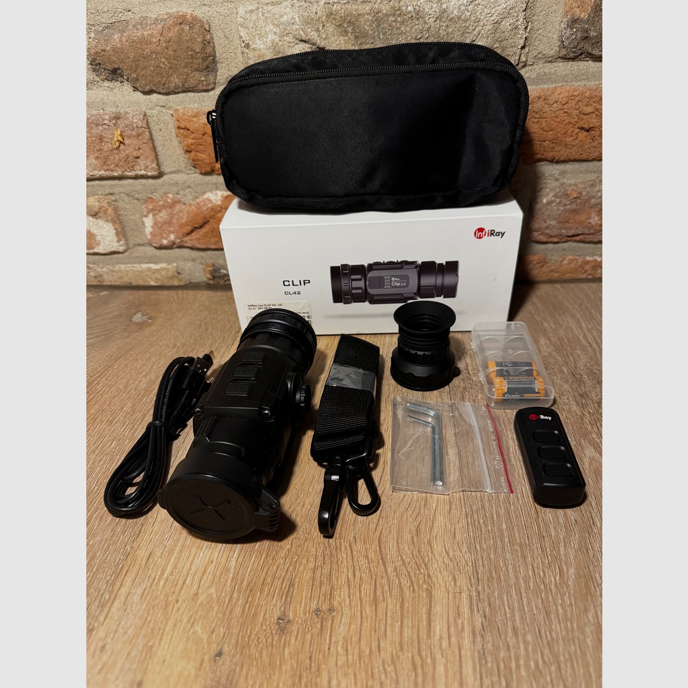 Infiray CL42 thermal imaging attachment