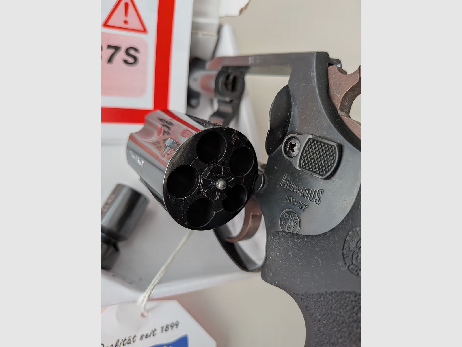 Incense HW 37 PTB 887 blank firing revolver HW37 9mm RK Hogue grip